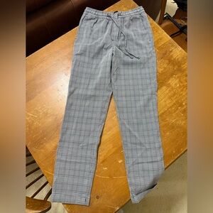 H&M women’s Gray Checkered Pants